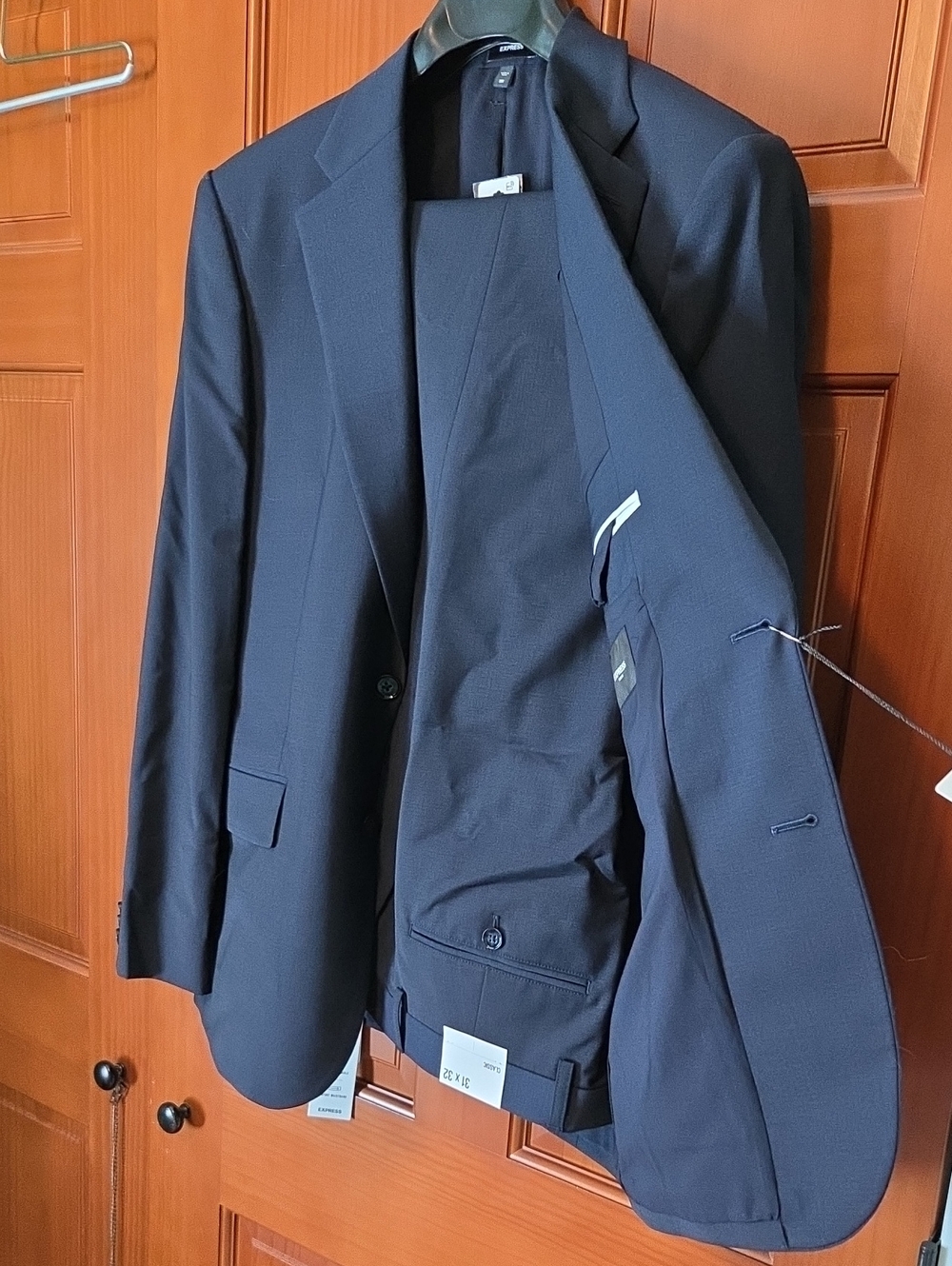 NWT Express Modern Tech Suit Set: Classic Navy Wool-Blend 38R, W31xL32 shipsFREE